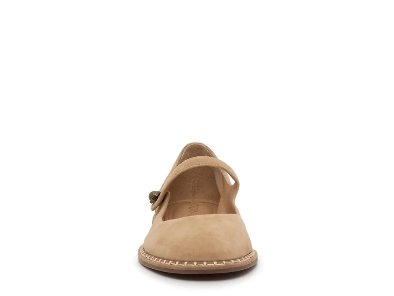 Famela Mary Jane Flat