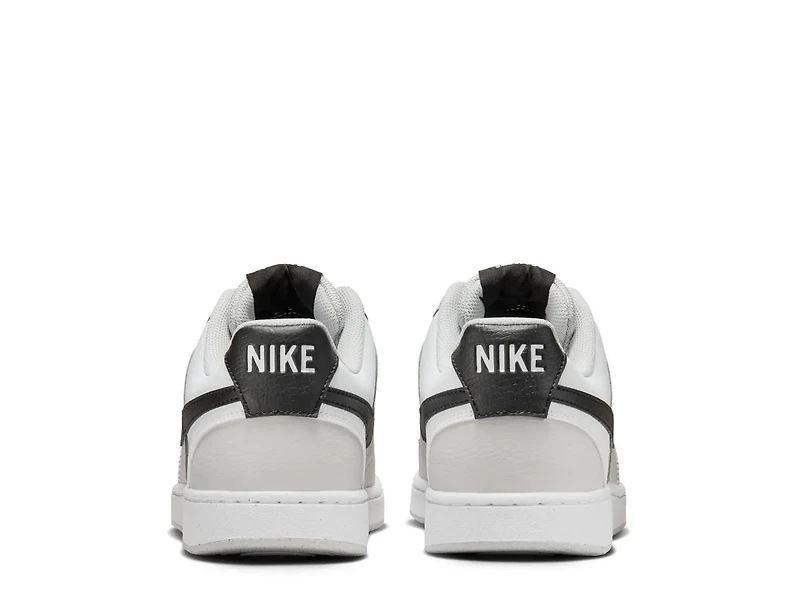 Court Vision Low Sneaker