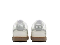 Court Vision Sneaker