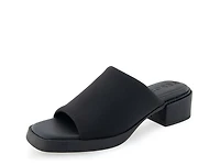 Denise Sandal