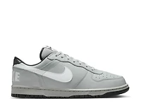 Big Nike Low Sneaker
