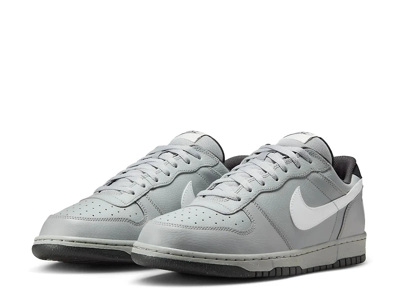 Big Nike Low Sneaker