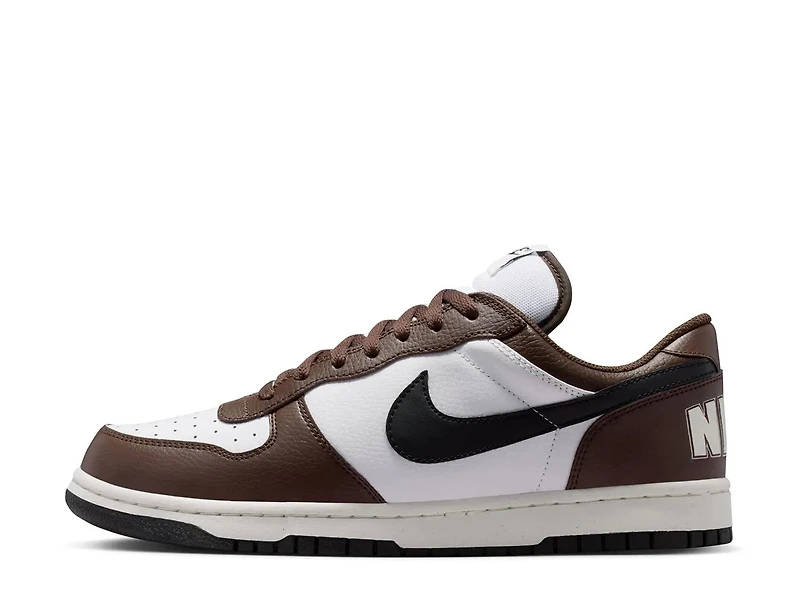 Big Nike Low Sneaker