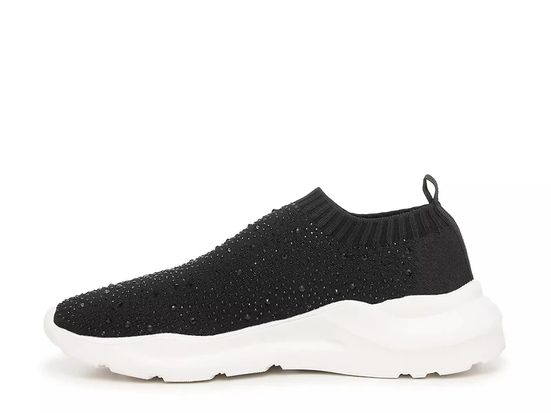 Wedelilya Slip-On Sneaker