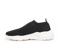 Wedelilya Slip-On Sneaker