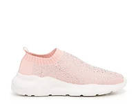 Wedelilya Slip-On Sneaker