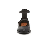 Nalia Mary Jane Flat