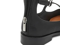 Nalia Mary Jane Flat