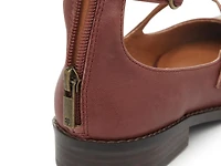 Nalia Mary Jane Flat