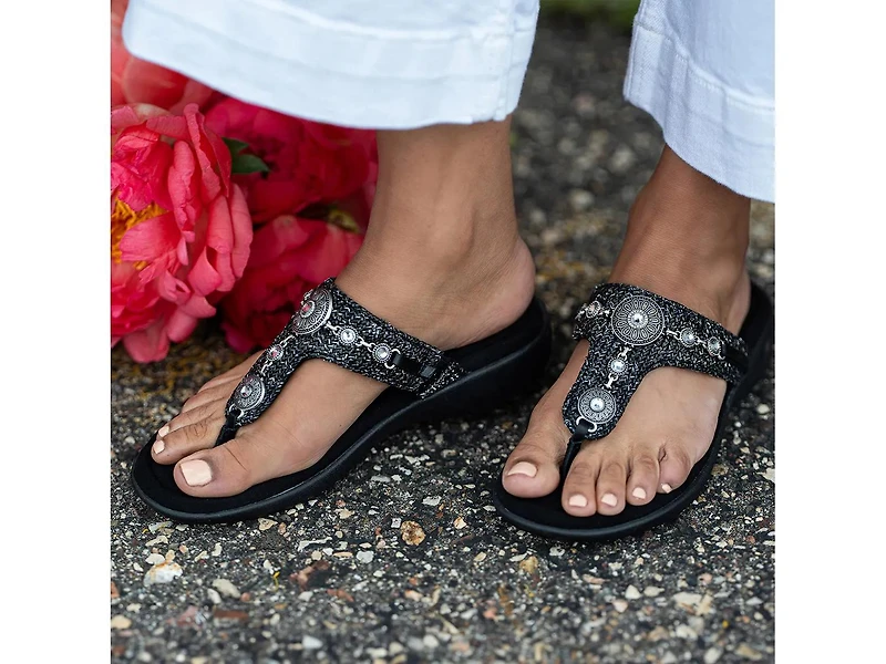 Brecca Sandal