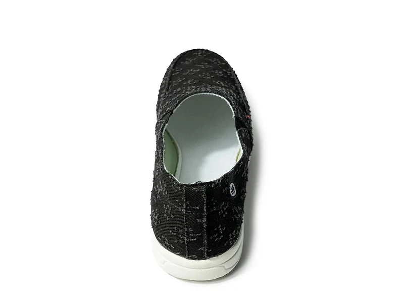 Expanse Slip-On