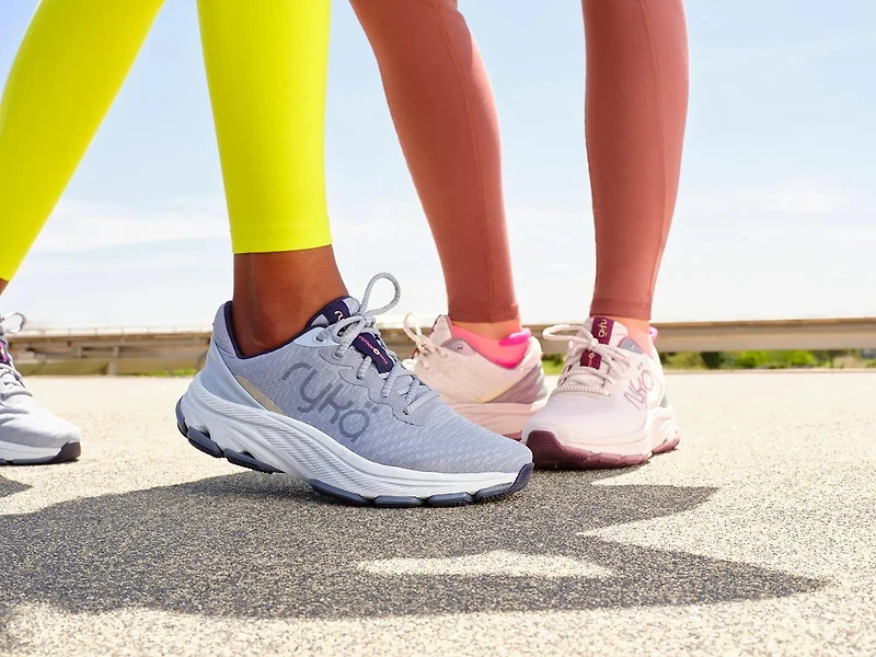 Devotion X Max Walking Shoe - Women's