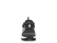 Rave Run v2 Sneaker