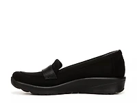 Gamma Wedge Slip-On