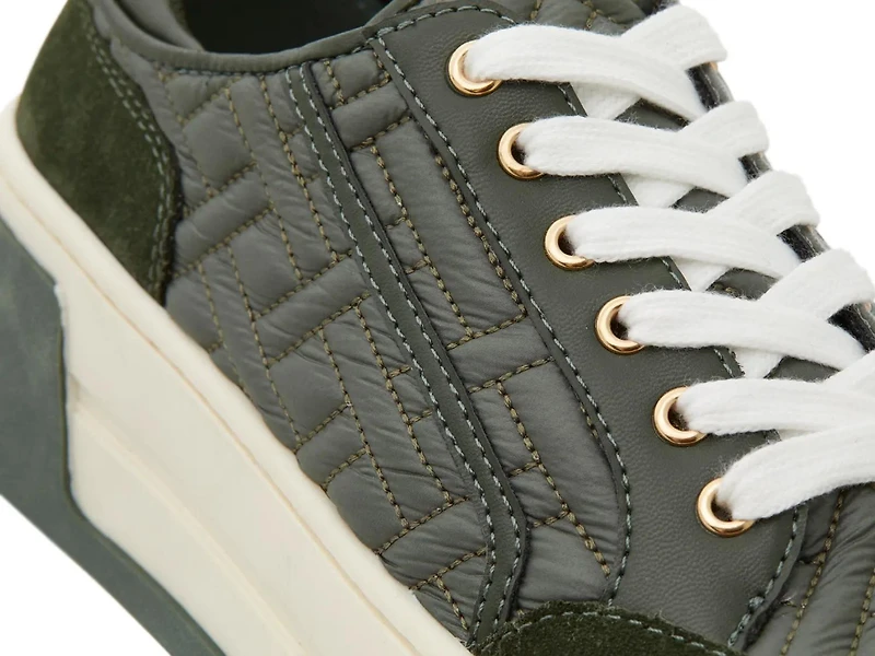 Arynahs Platform Sneaker