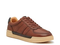 Ryne Sneaker