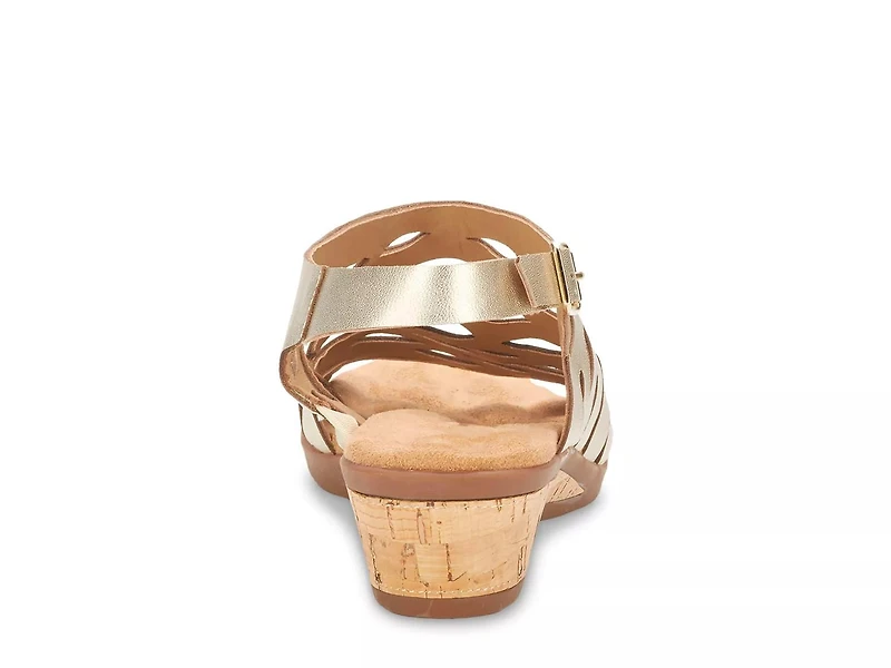 Katia Sandal