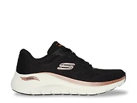 Arch Fit 2.0 Glow The Distance Sneaker - Women's