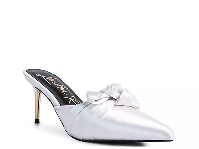Queenie Pump