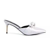 Queenie Pump