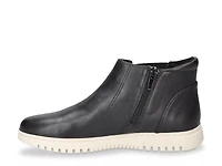 Kingly Slip-On Sneaker