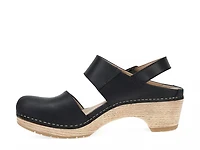 Lucia Clog