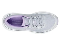 Endeavor Sneaker - Women's