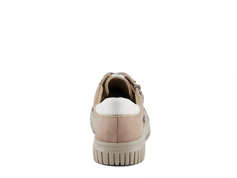 Jamia Sneaker