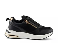 Ursa Sneaker