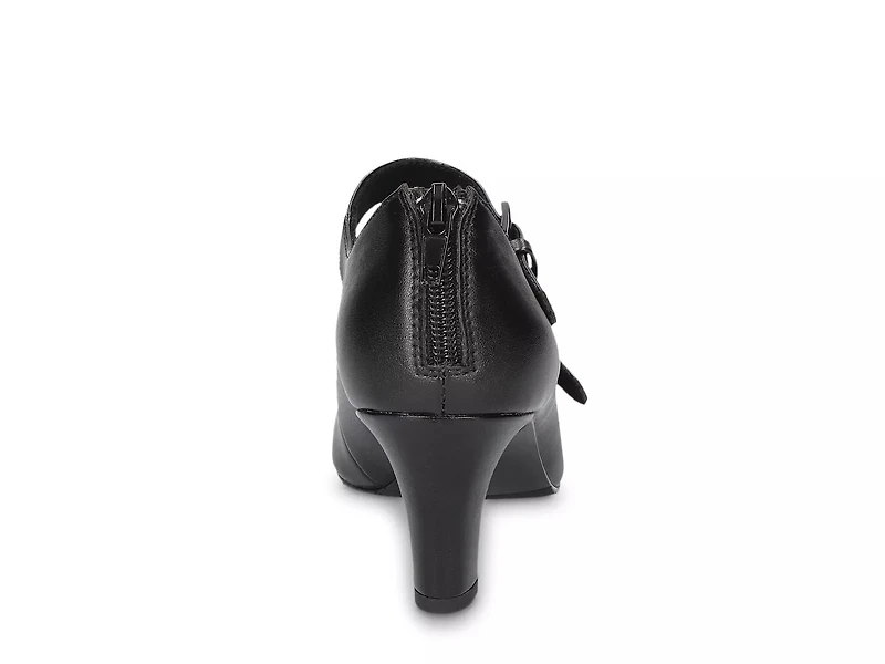 Willis Mary Jane Pump