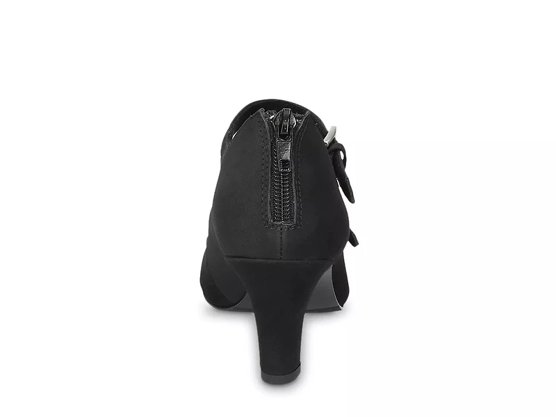 Willis Mary Jane Pump