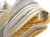 V2K Run Sneaker - Women's