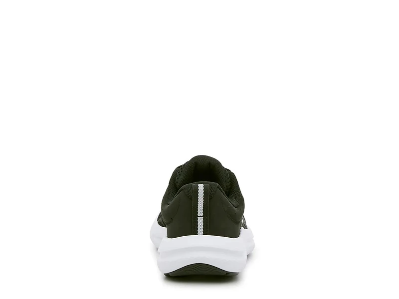 Assert 10 Sneaker