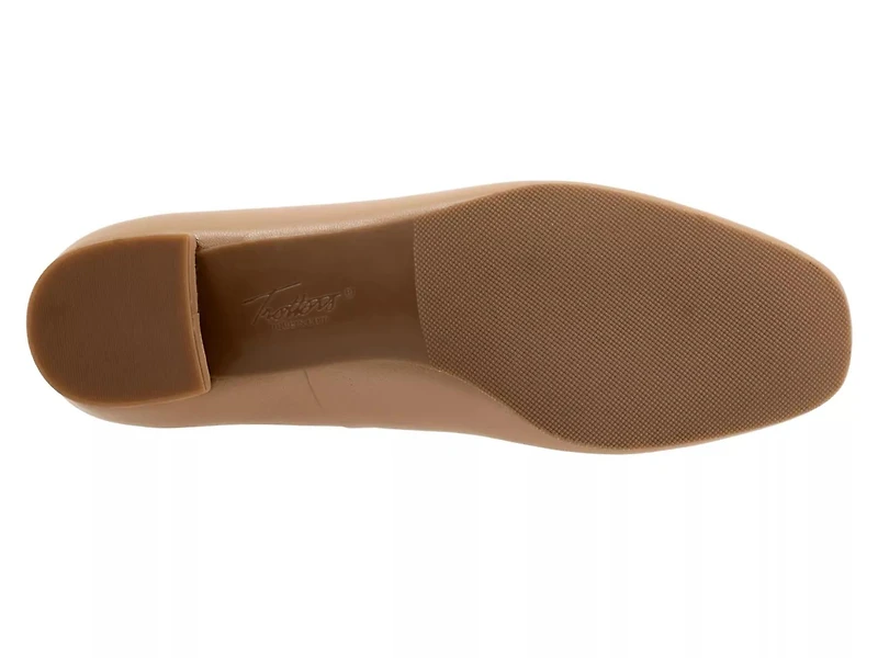 Desna Mary Jane Pump