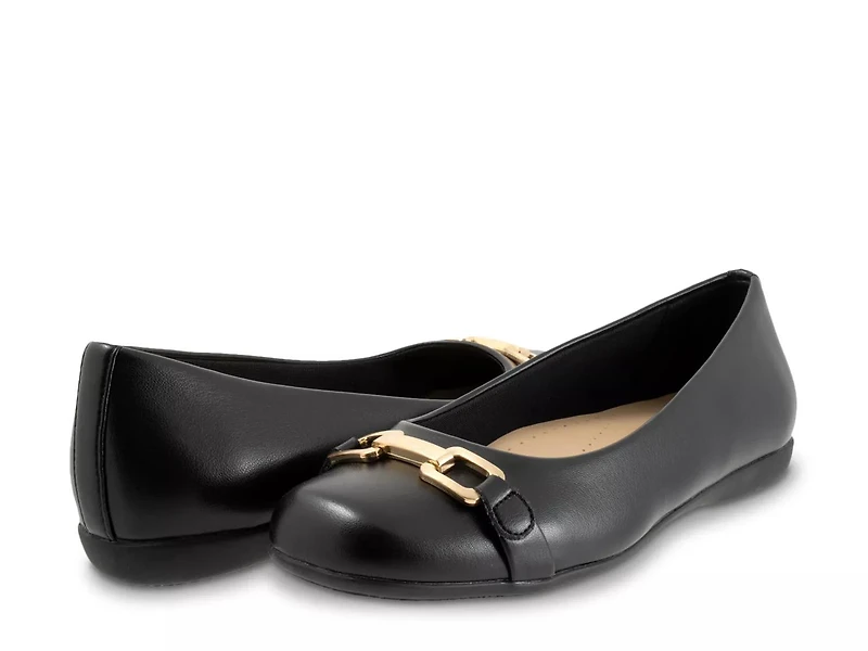 Sadie Flat