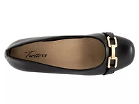 Sadie Flat