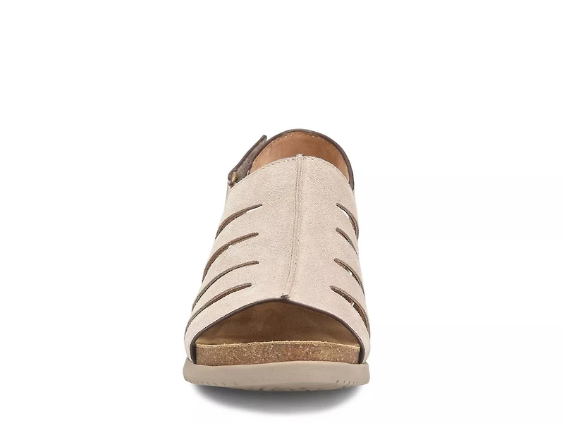 Scottie Wedge Sandal
