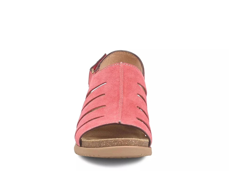 Scottie Wedge Sandal