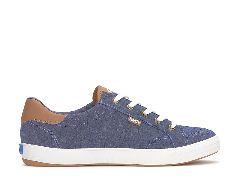 Center III Sneaker