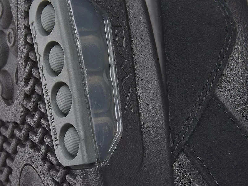 BB 4500 DMX Basketball Shoe