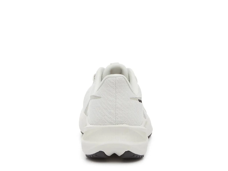 Versablast 4 Running Shoe - Men's