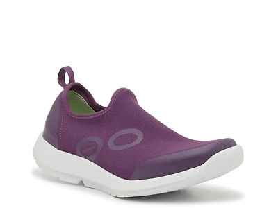 OOmg Sport Slip-On Sneaker