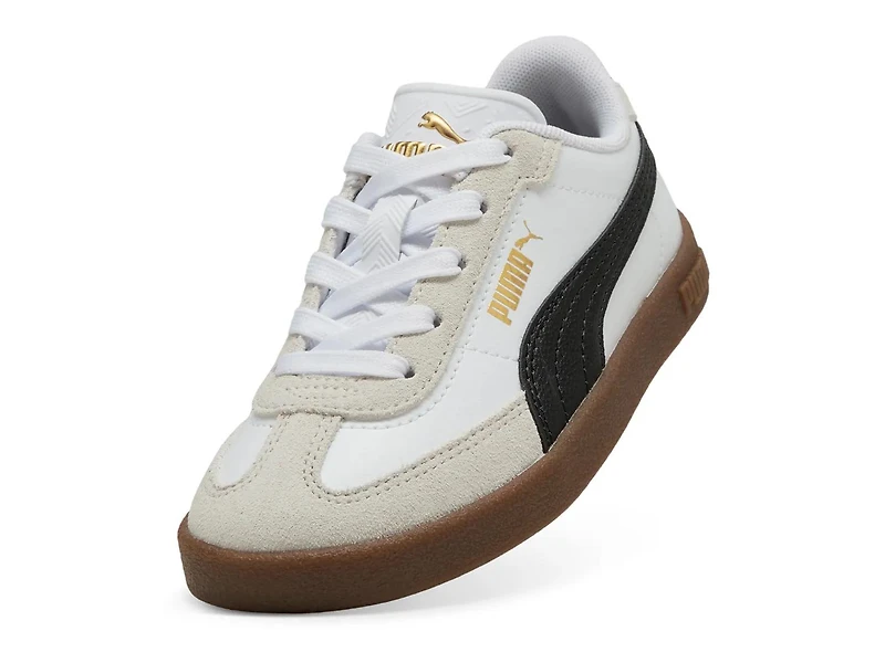 Club II Era Sneaker
