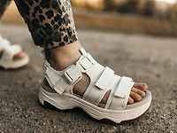 Hurricane Ampsole Gaila Platform Sandal