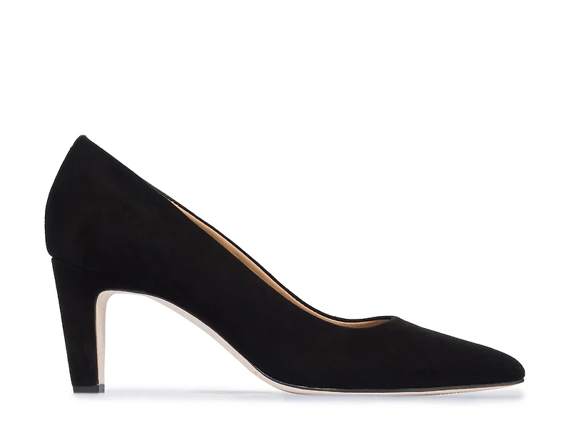 Giselle Pump