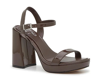 Sabria Sandal