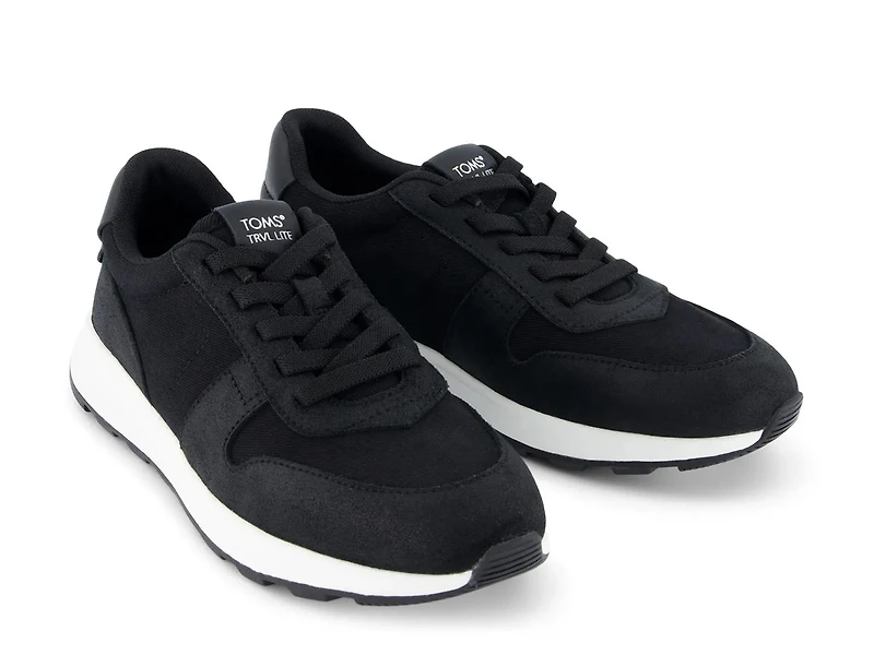 TRVL LITE Retro Sneaker