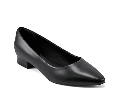 Tessa Total Motion Flat