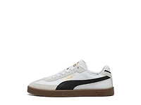 Club II Era Sneaker
