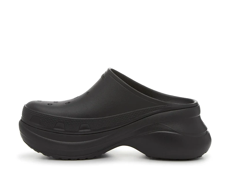 x Crocs Platform Mule